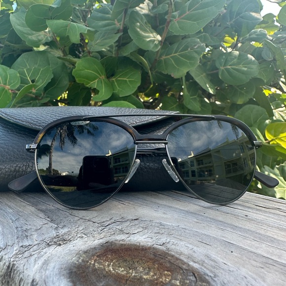 Peter Millar Other - Peter Millar sunglasses